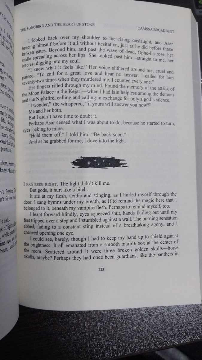 کتاب The Songbird And The Heart Of Stone By Carissa Broadbent