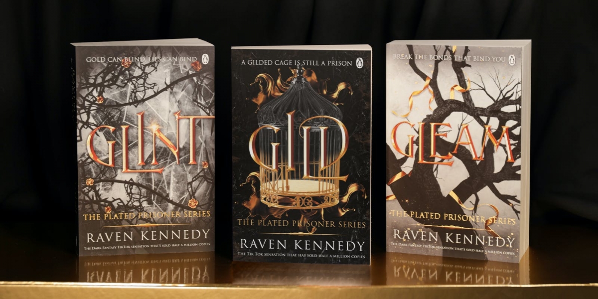  کتاب Gleam book 3 by Raven Kennedy